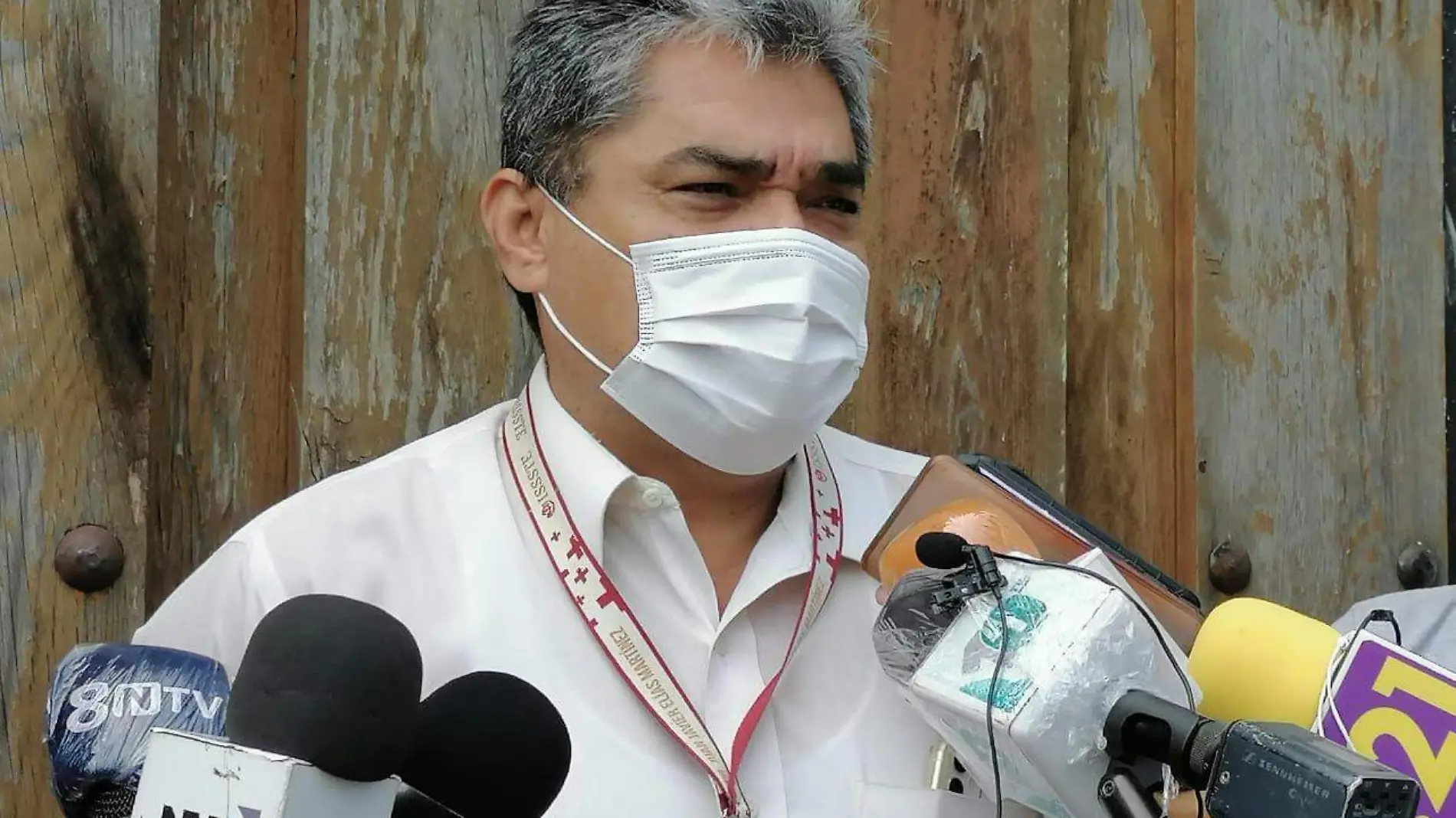 Juan Javier Elías Martínez subdelegado del ISSSTE en Nayarit